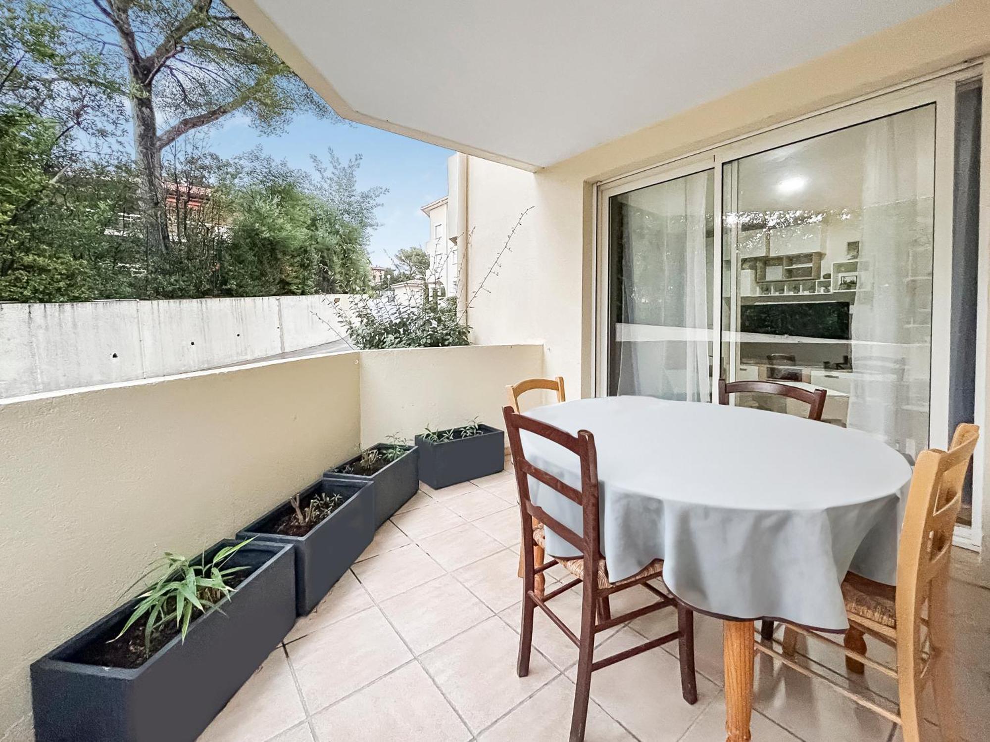 Balcon, Parking, Piscine Et Clim' A 2 Pas Du Port Santa Lucia Apartment Saint-Raphael  Luaran gambar